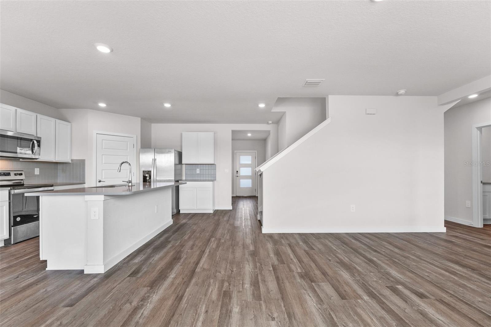 STAR FARMS AT LAKEWOOD RANCH - Residential