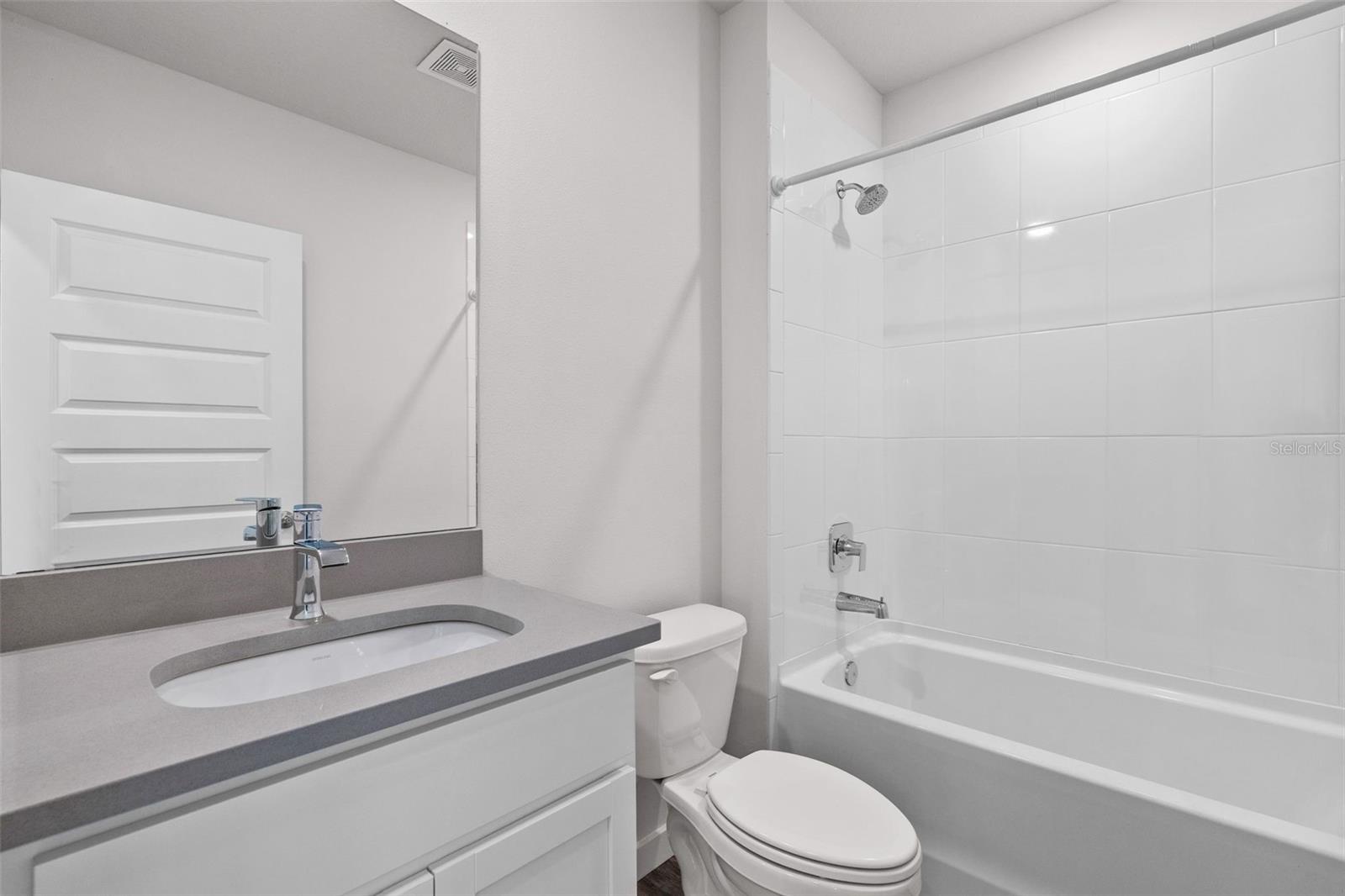 STAR FARMS AT LAKEWOOD RANCH - Residential