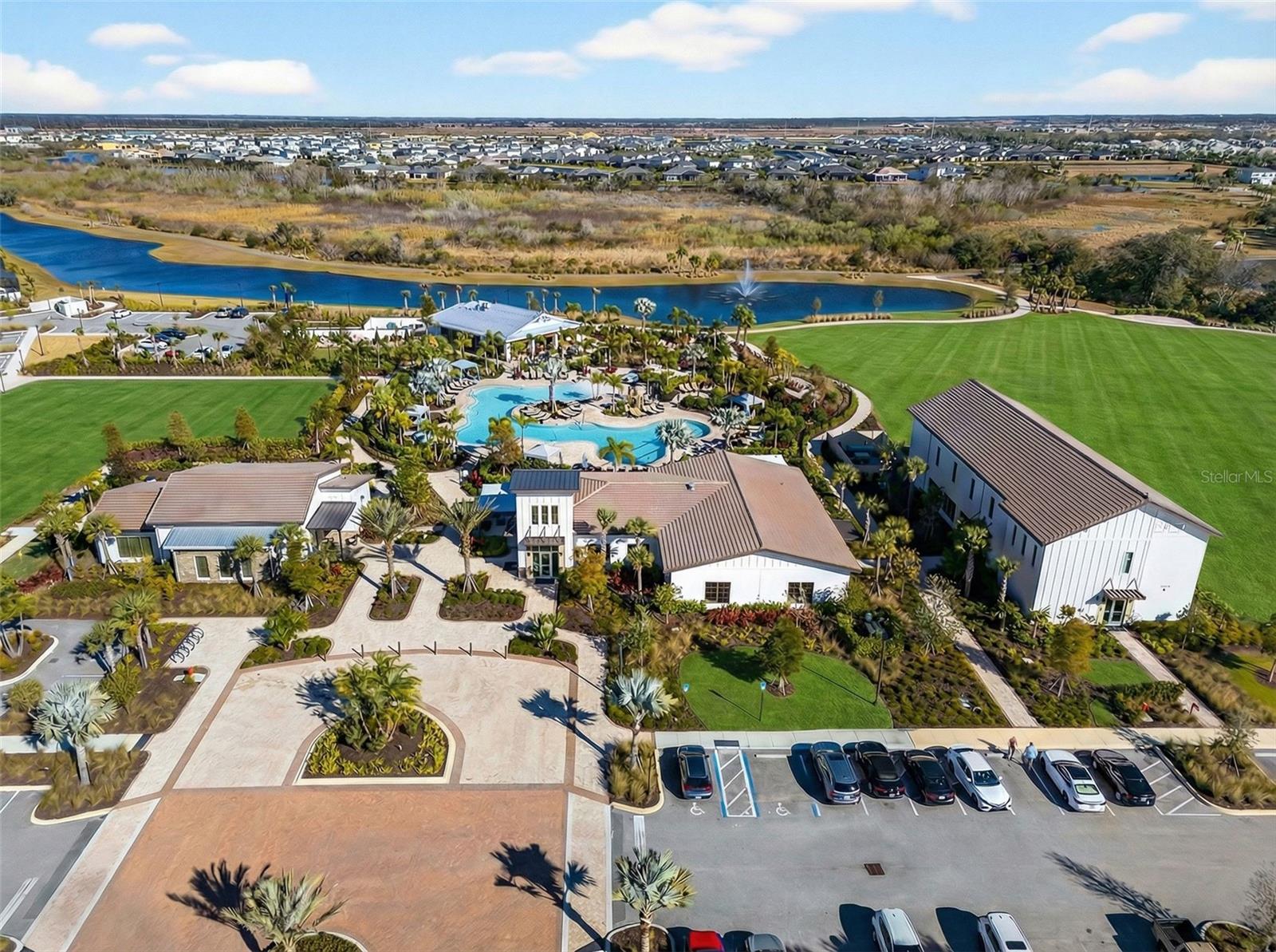 STAR FARMS AT LAKEWOOD RANCH - Residential