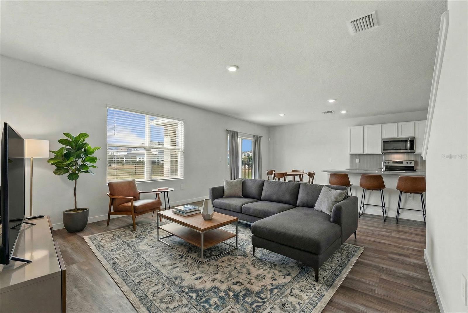 STAR FARMS AT LAKEWOOD RANCH - Residential