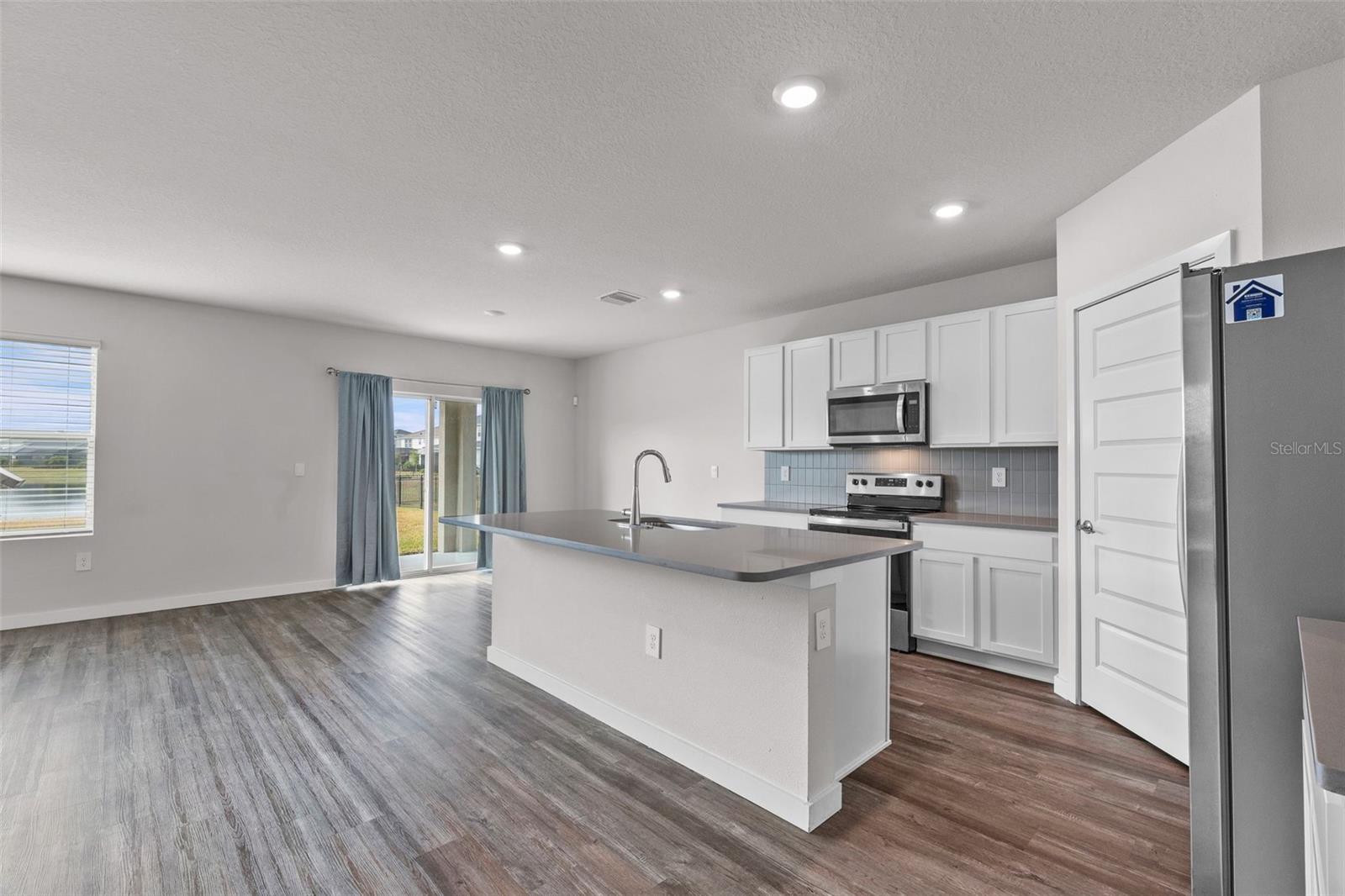 STAR FARMS AT LAKEWOOD RANCH - Residential