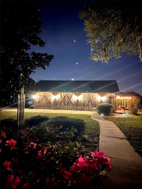 Tiny photo for 1636 Lake Ella Road, Fruitland Park, FL 34731 (MLS # G5108651)