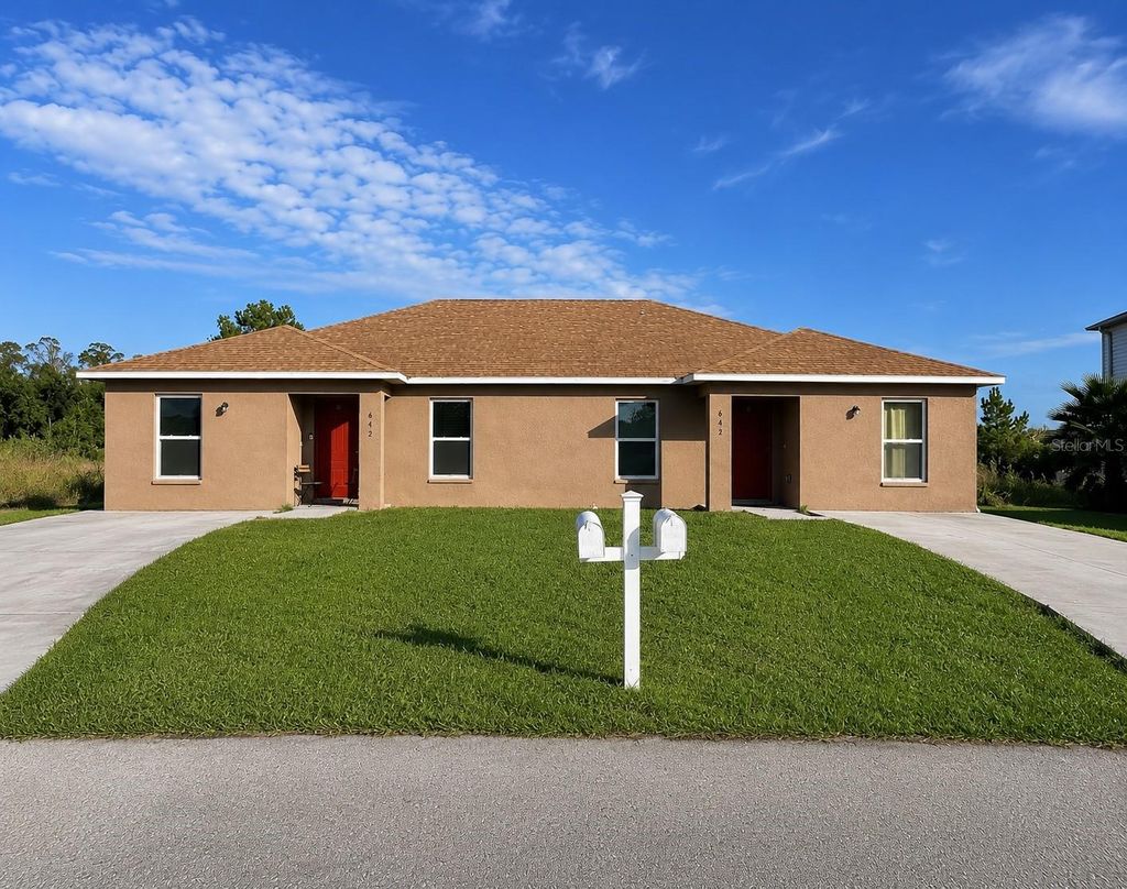 Photo of 642 Heraldo Court #B, Kissimmee, FL 34758 (MLS # O6425624)