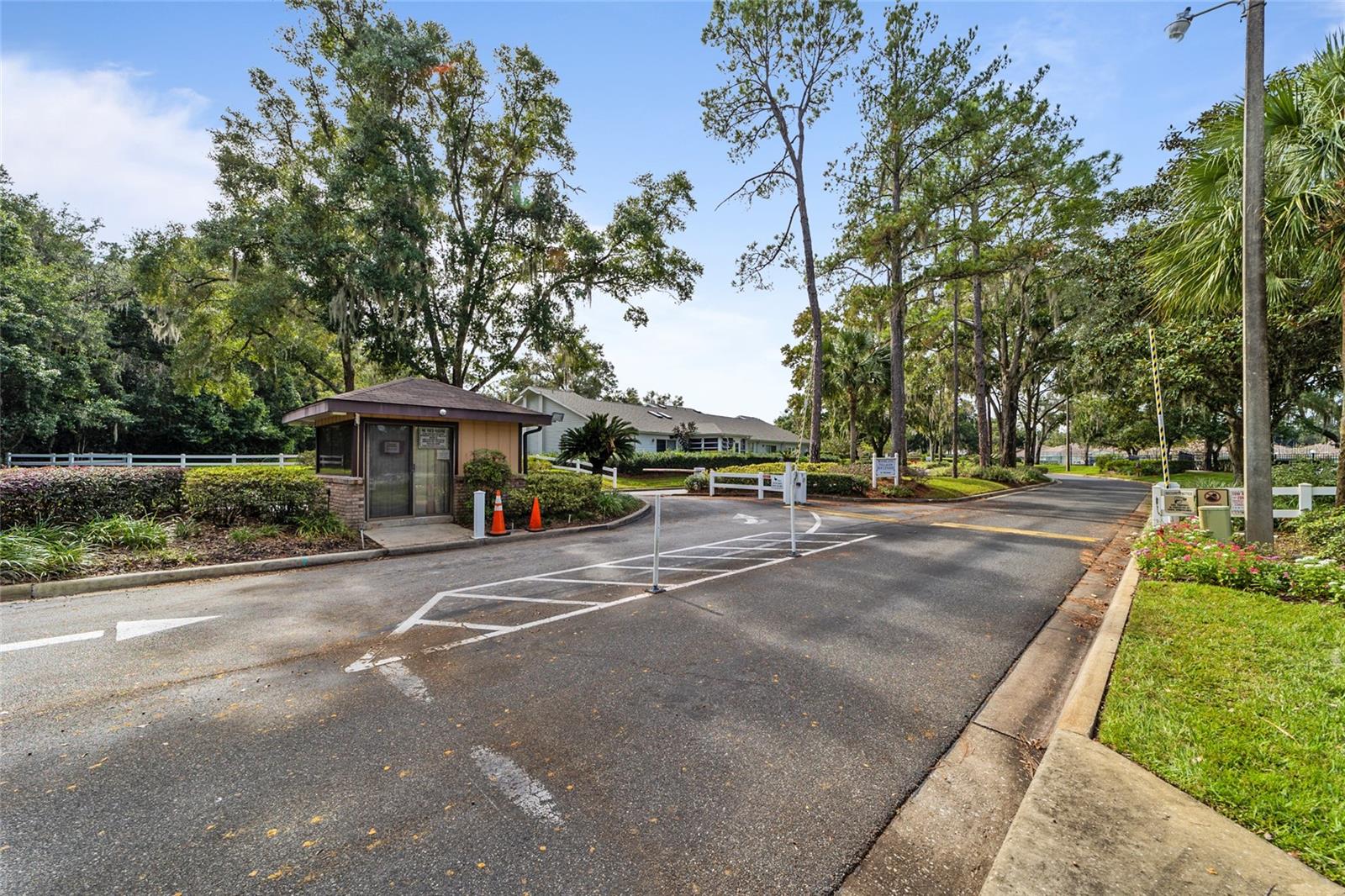 WOODLAND VILLAGES TWNHMS - Residential