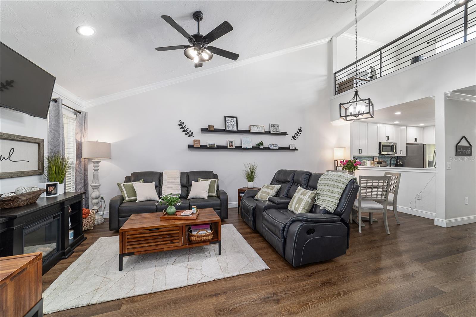 WOODLAND VILLAGES TWNHMS - Residential