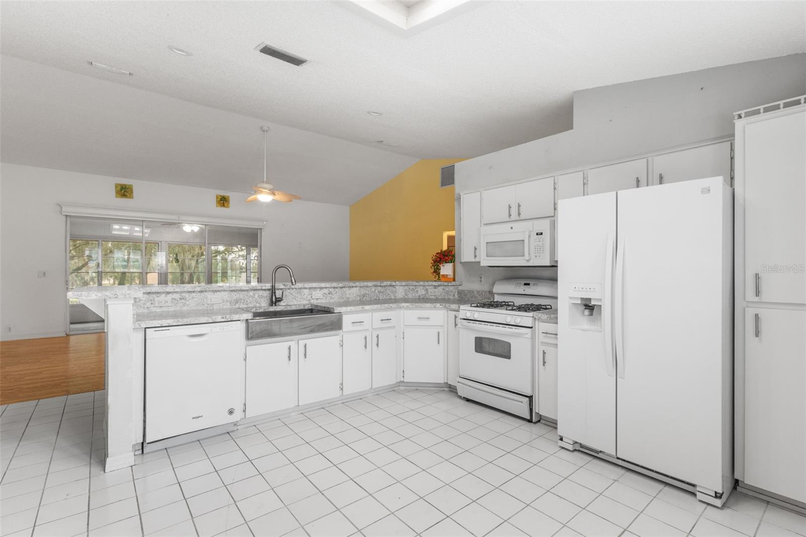 ROYAL HIGHLANDS PHASE 1-A - Residential