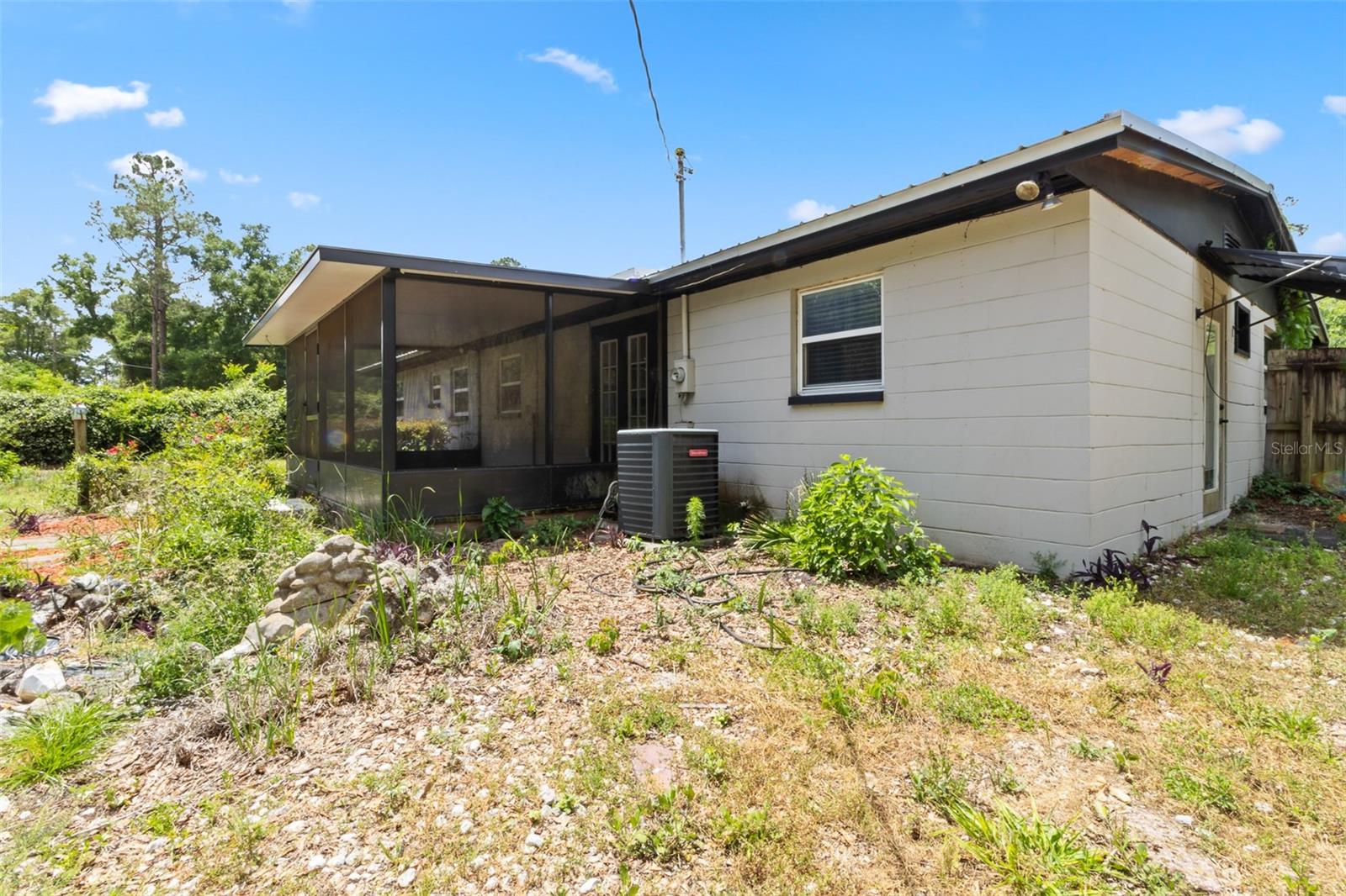 SOUTHSIDE TERRACE - Residential