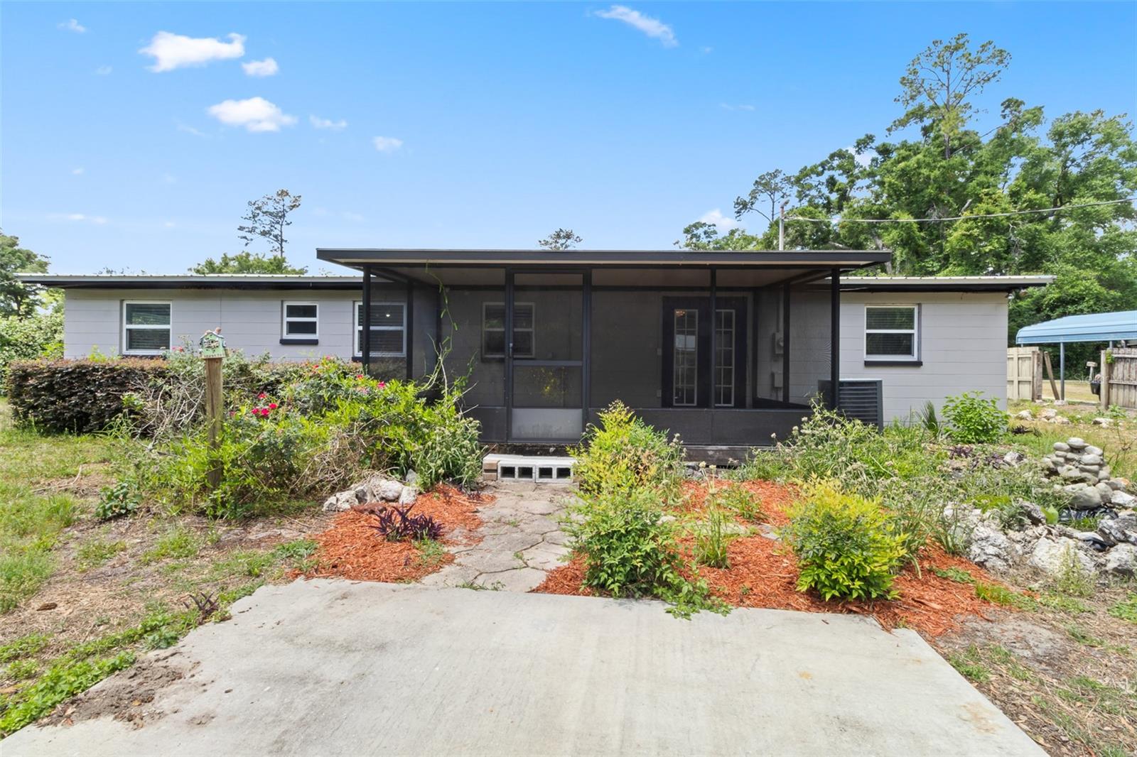 SOUTHSIDE TERRACE - Residential