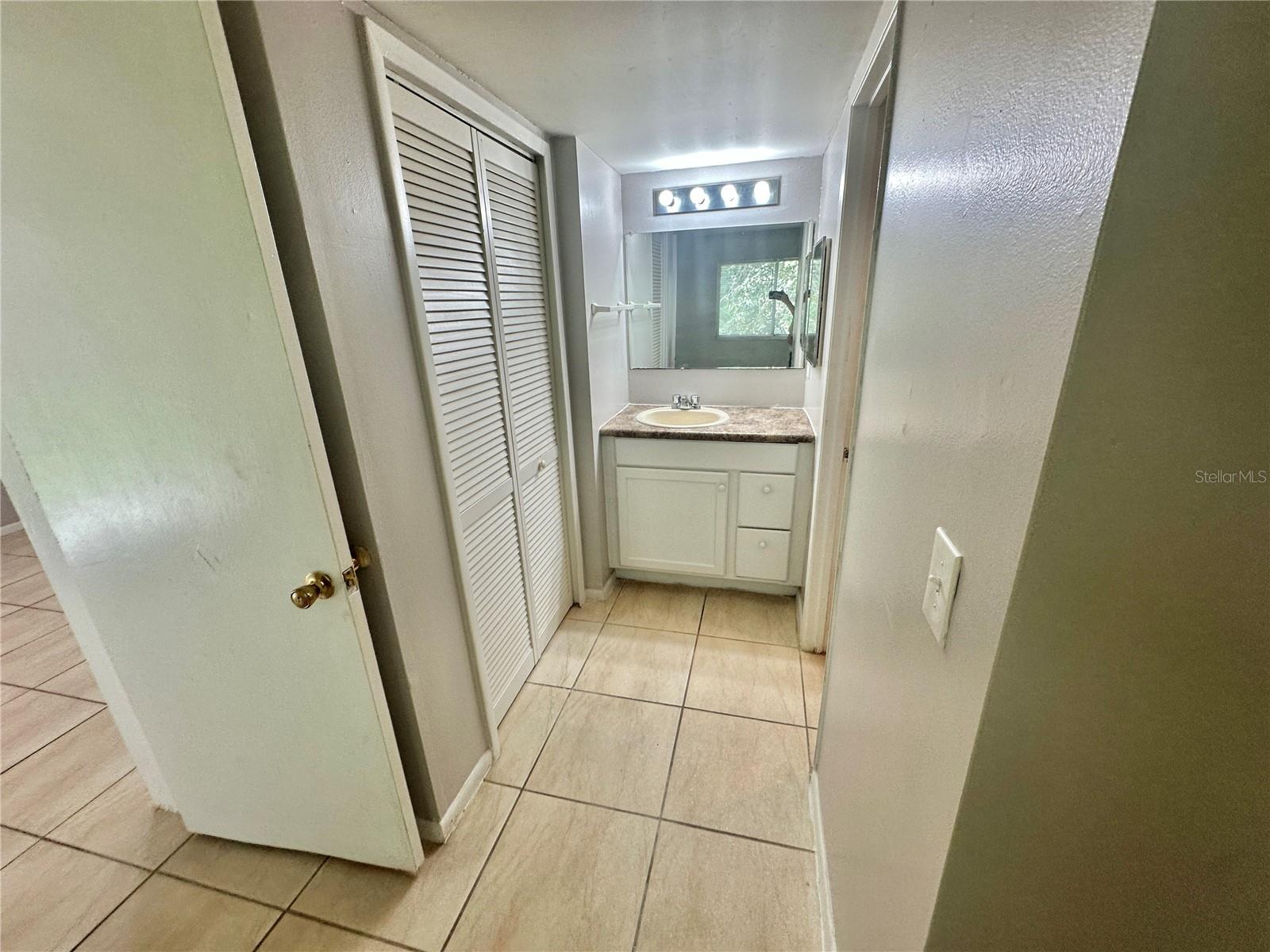 WOODRUFFS SUB FRANK L - Residential Lease