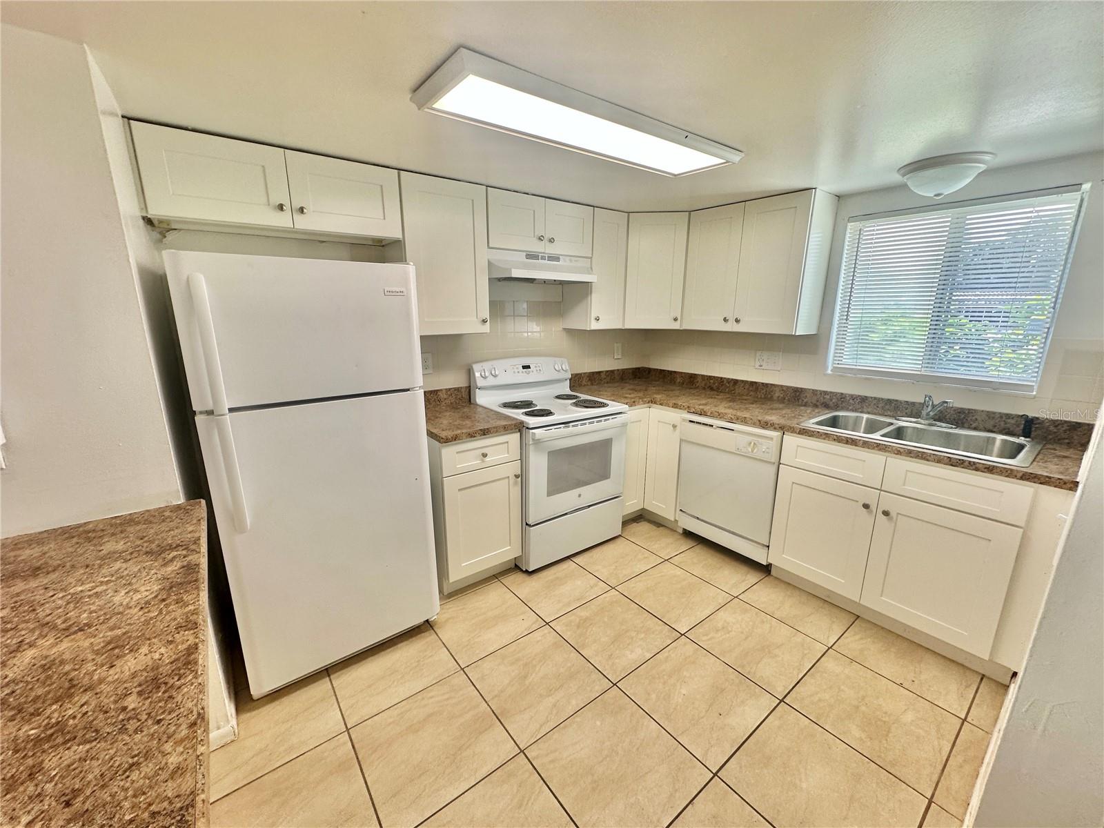 WOODRUFFS SUB FRANK L - Residential Lease
