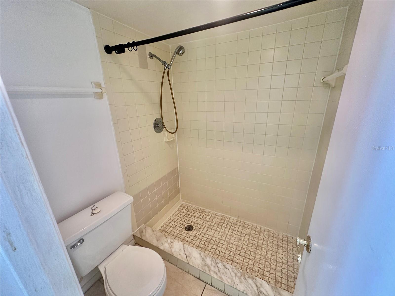 WOODRUFFS SUB FRANK L - Residential Lease