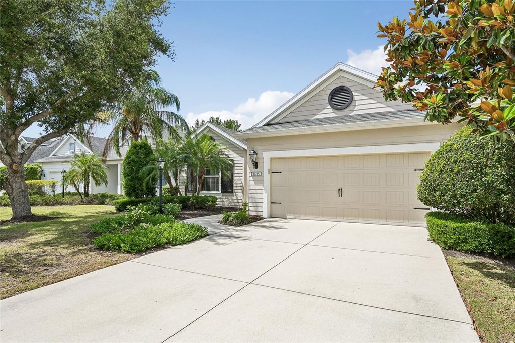 Photo of 11718 Forest Park Circle, Bradenton, FL 34211 (MLS # A4691802)