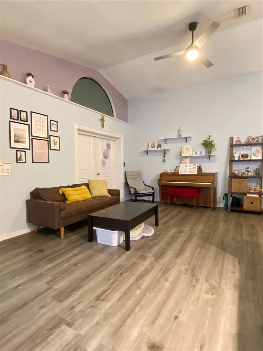 2419 PEWTER COURT