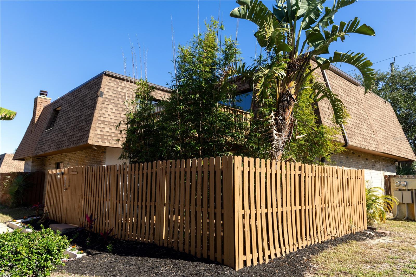 TENNIS VILLAGE SEC 02 - Residential Lease