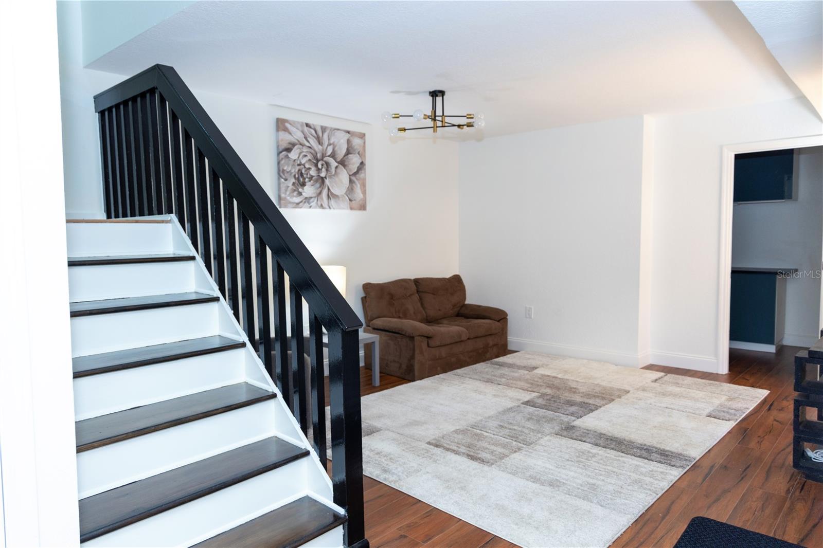 TENNIS VILLAGE SEC 02 - Residential Lease