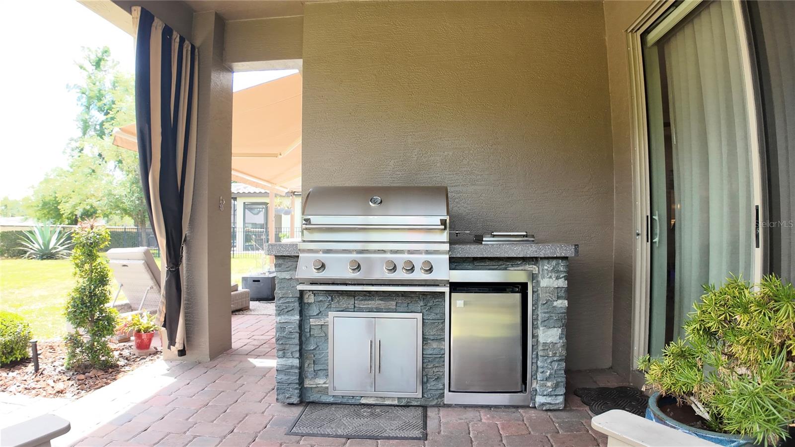 RIVIERA BELLA UNIT 01 - Residential