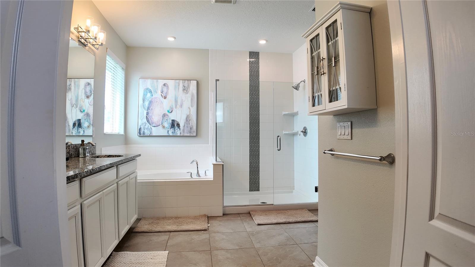 RIVIERA BELLA UNIT 01 - Residential