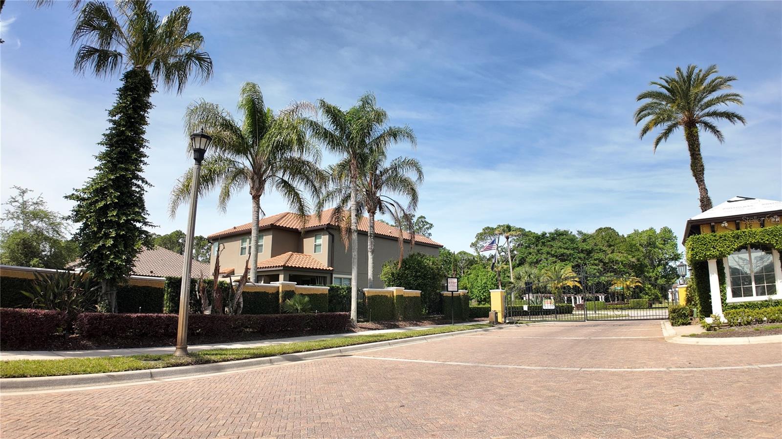 RIVIERA BELLA UNIT 01 - Residential