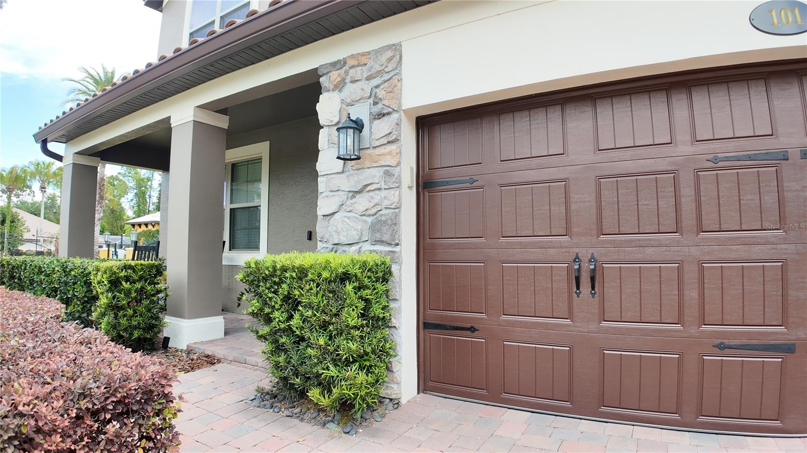 RIVIERA BELLA UNIT 01 - Residential