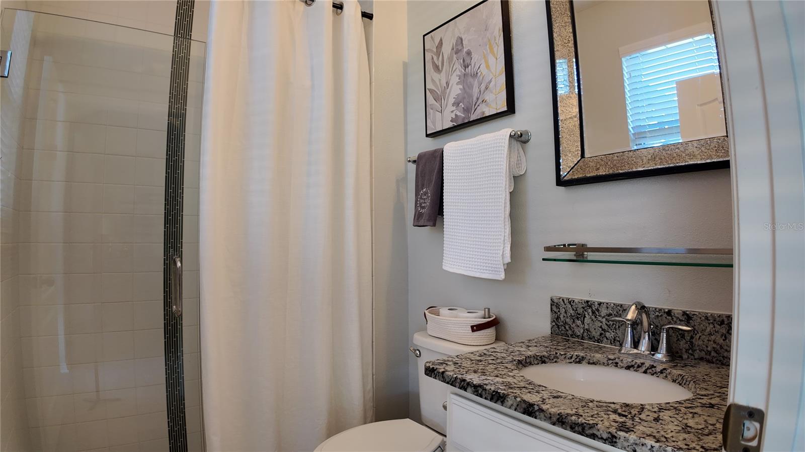 RIVIERA BELLA UNIT 01 - Residential