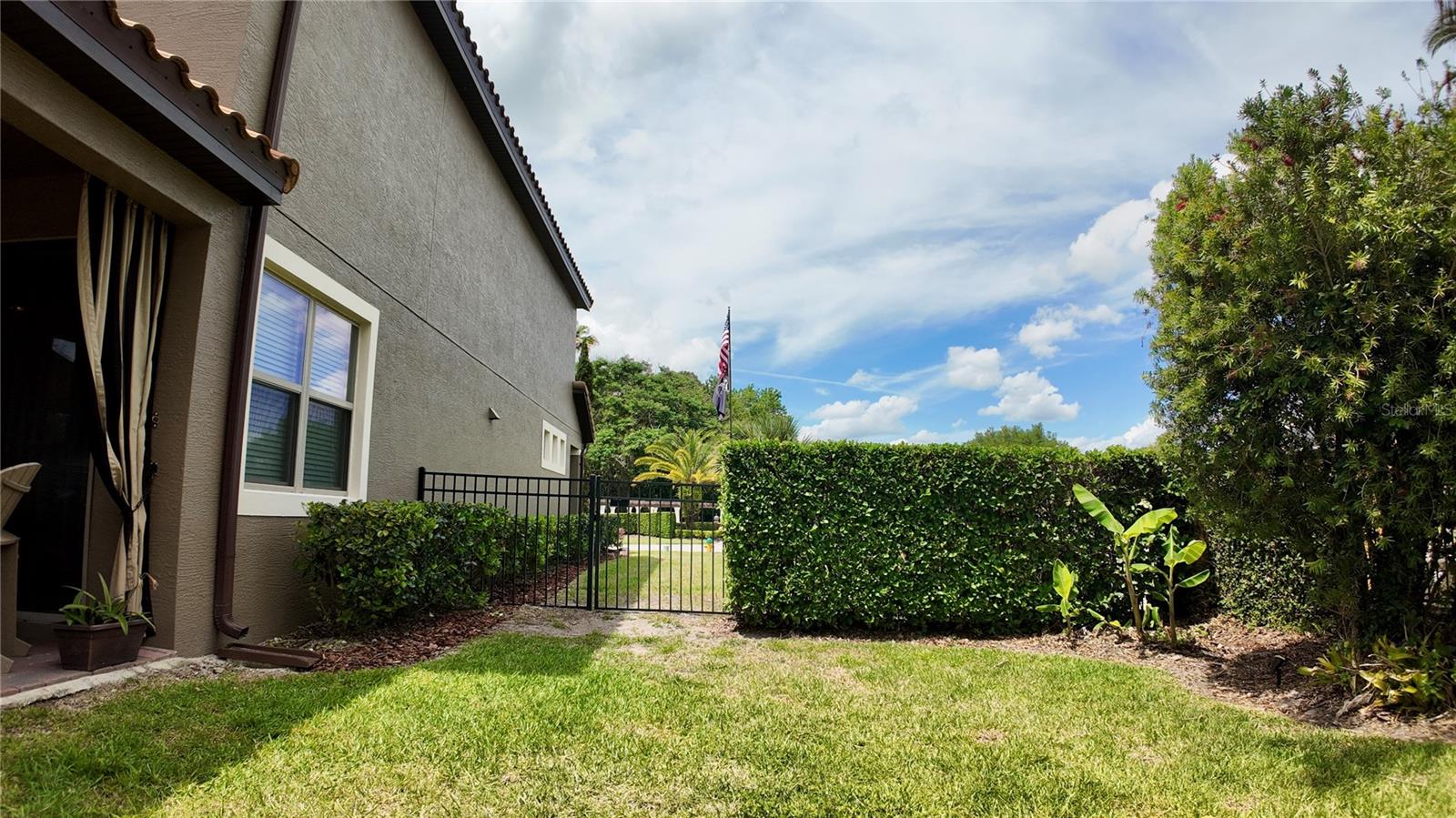 RIVIERA BELLA UNIT 01 - Residential