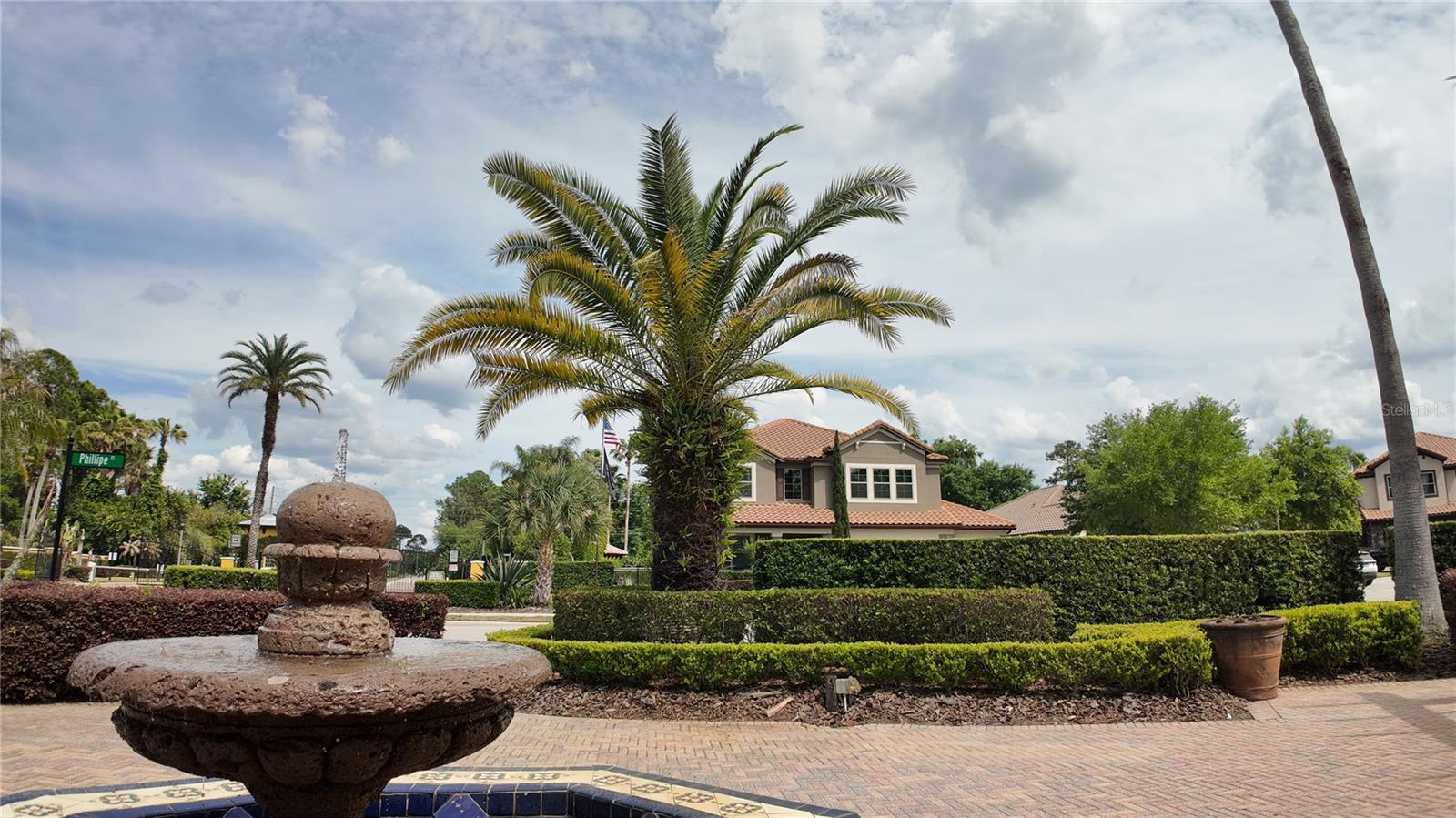 RIVIERA BELLA UNIT 01 - Residential