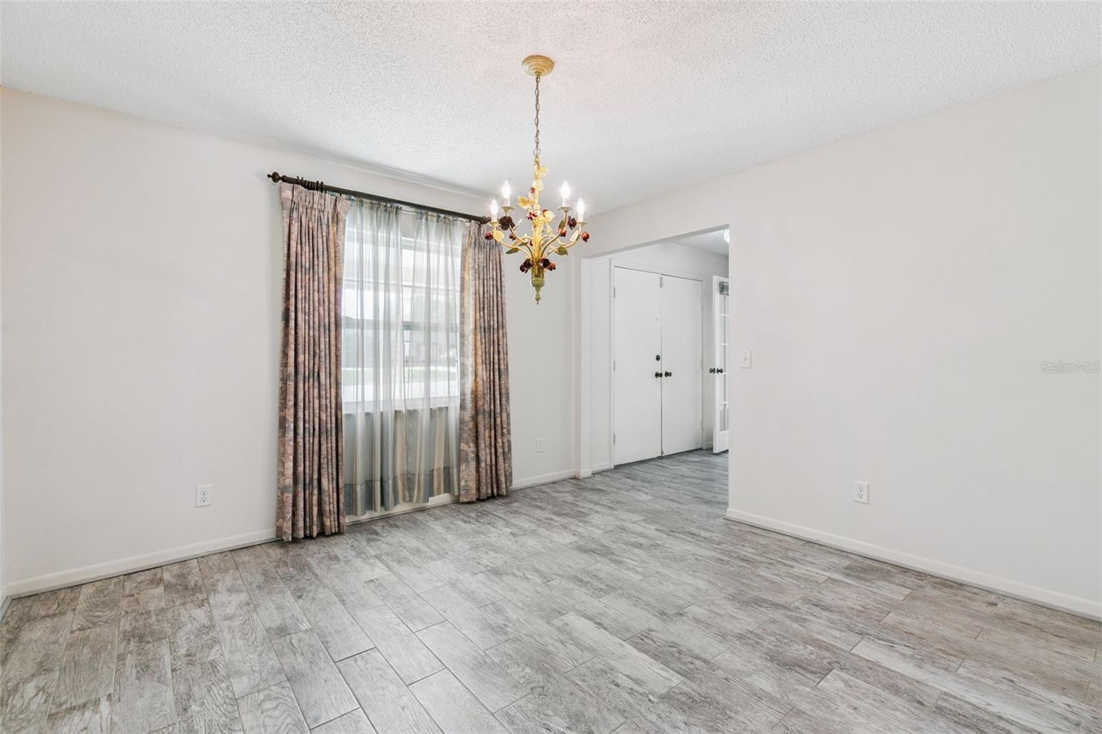 WOODLANDS SEC 4 - Residential