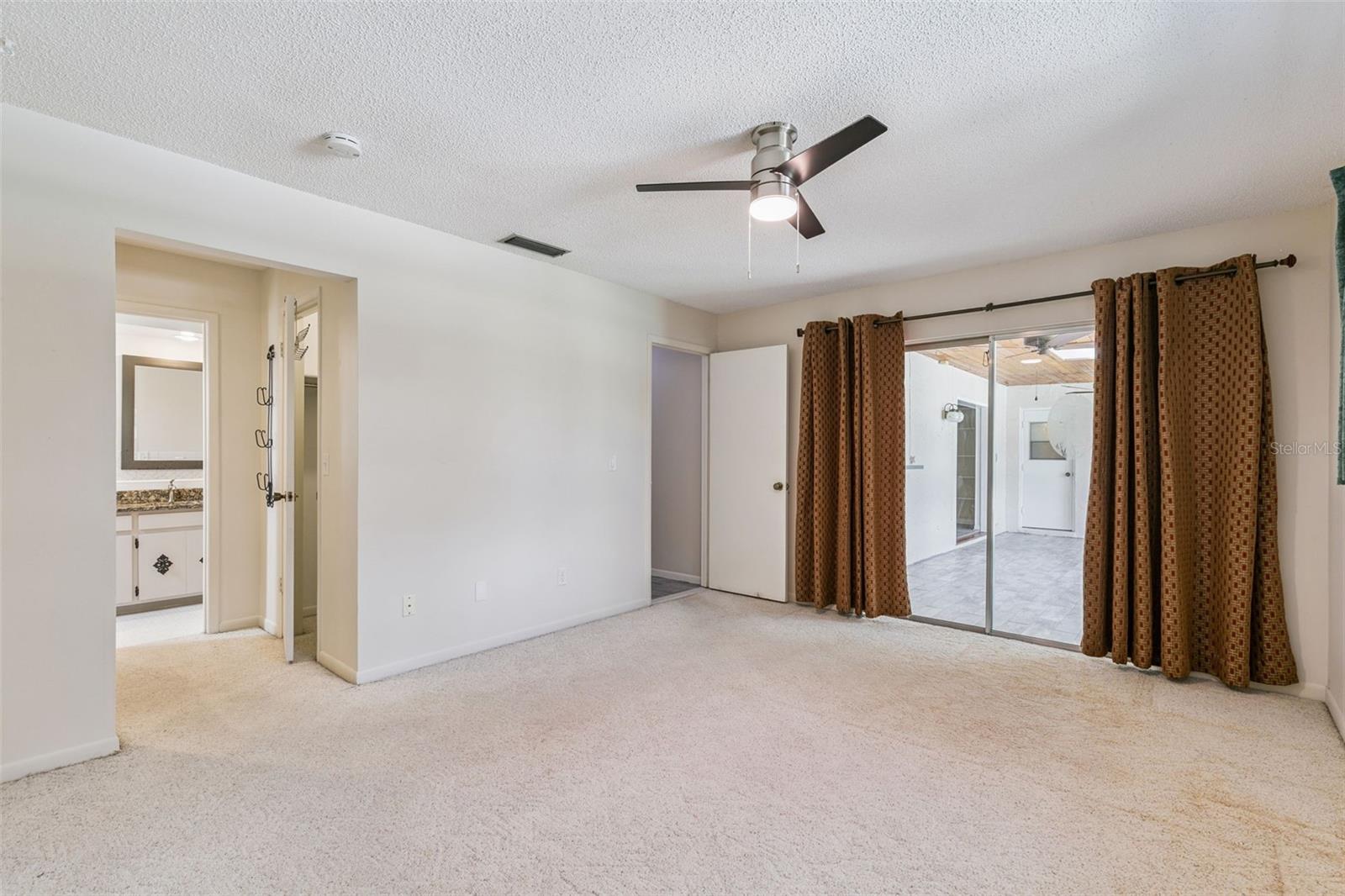 WOODLANDS SEC 4 - Residential