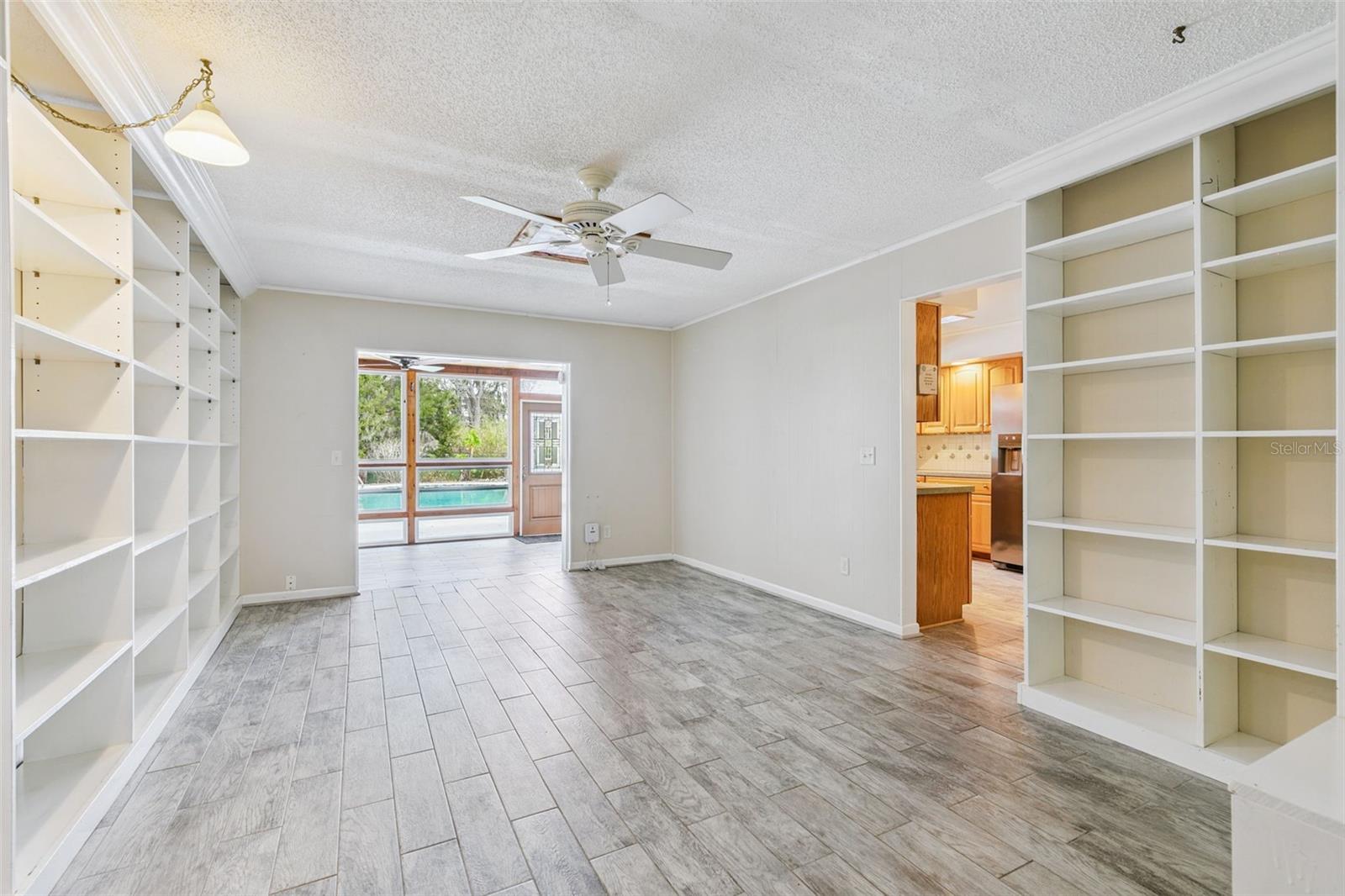 WOODLANDS SEC 4 - Residential