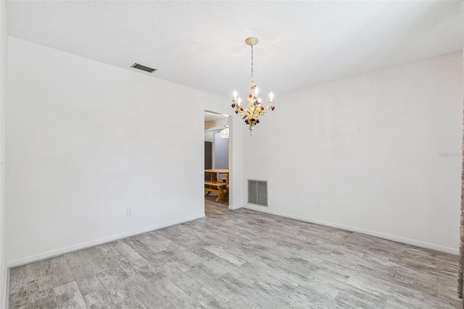 WOODLANDS SEC 4 - Residential