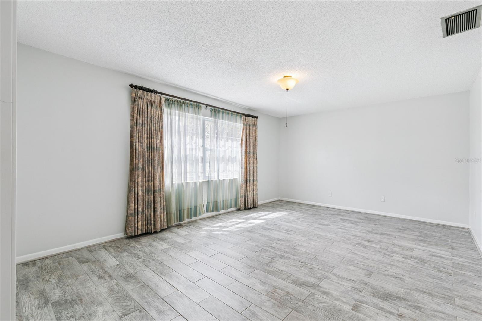 WOODLANDS SEC 4 - Residential