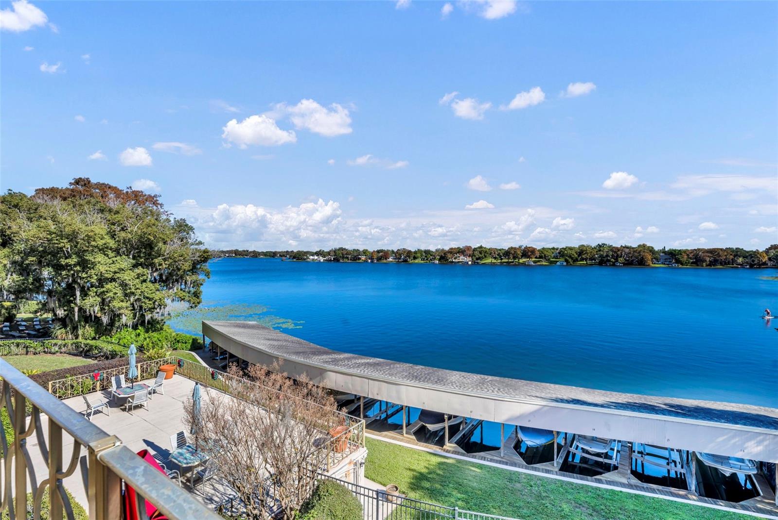 WHISPERING WATERS/PHILLIPS CIRCLE REP - Residential