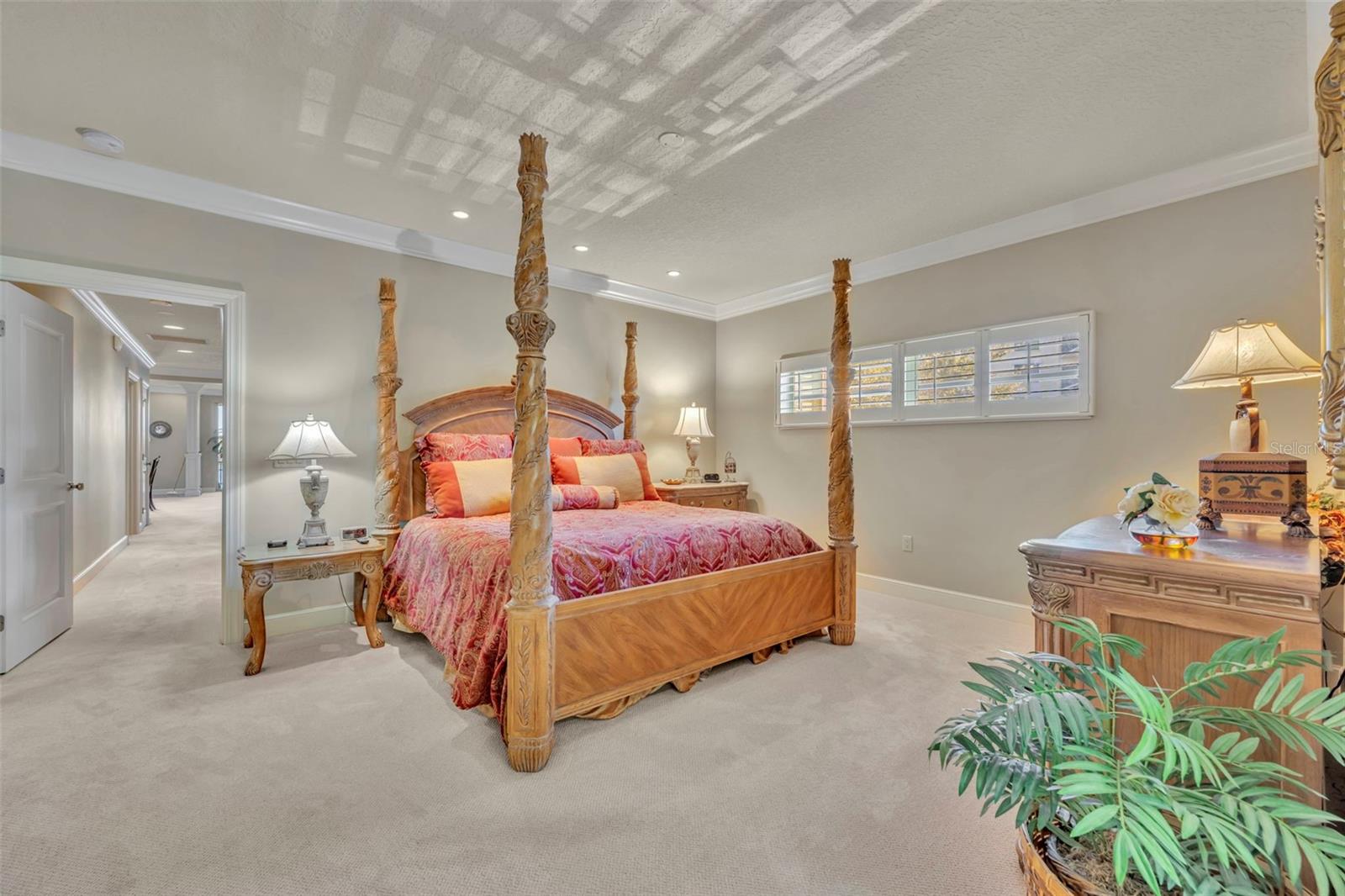 WHISPERING WATERS/PHILLIPS CIRCLE REP - Residential