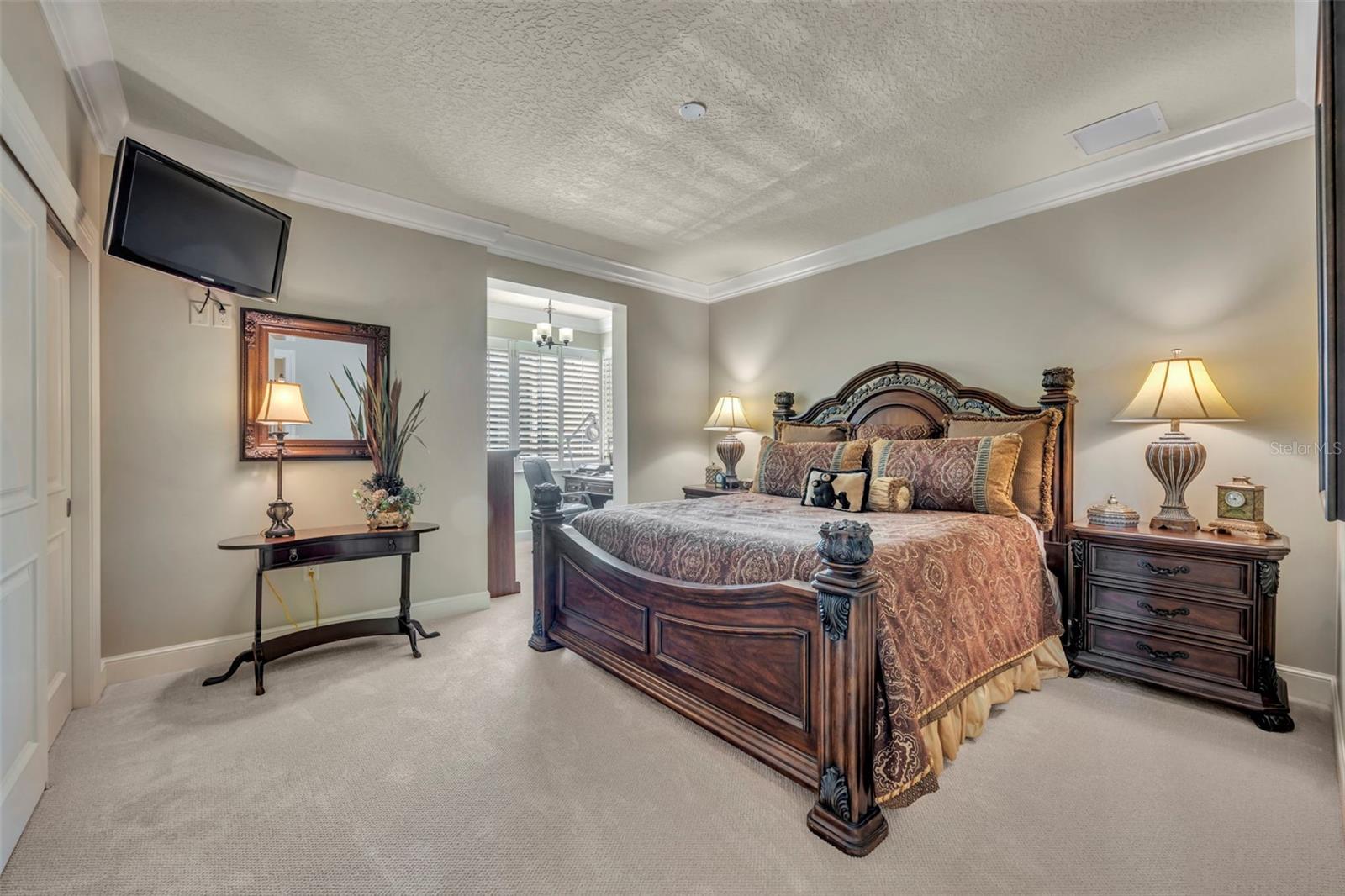 WHISPERING WATERS/PHILLIPS CIRCLE REP - Residential