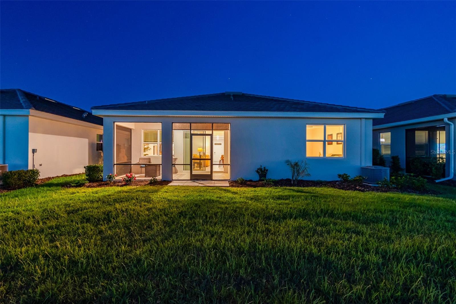 STAR FARMS AT LAKEWOOD RANCH - Residential