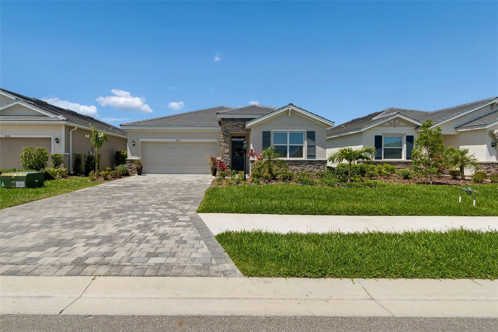 STAR FARMS AT LAKEWOOD RANCH - Residential