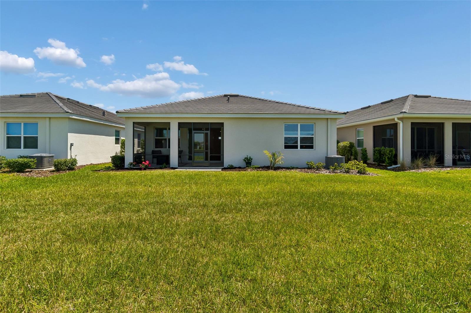 STAR FARMS AT LAKEWOOD RANCH - Residential