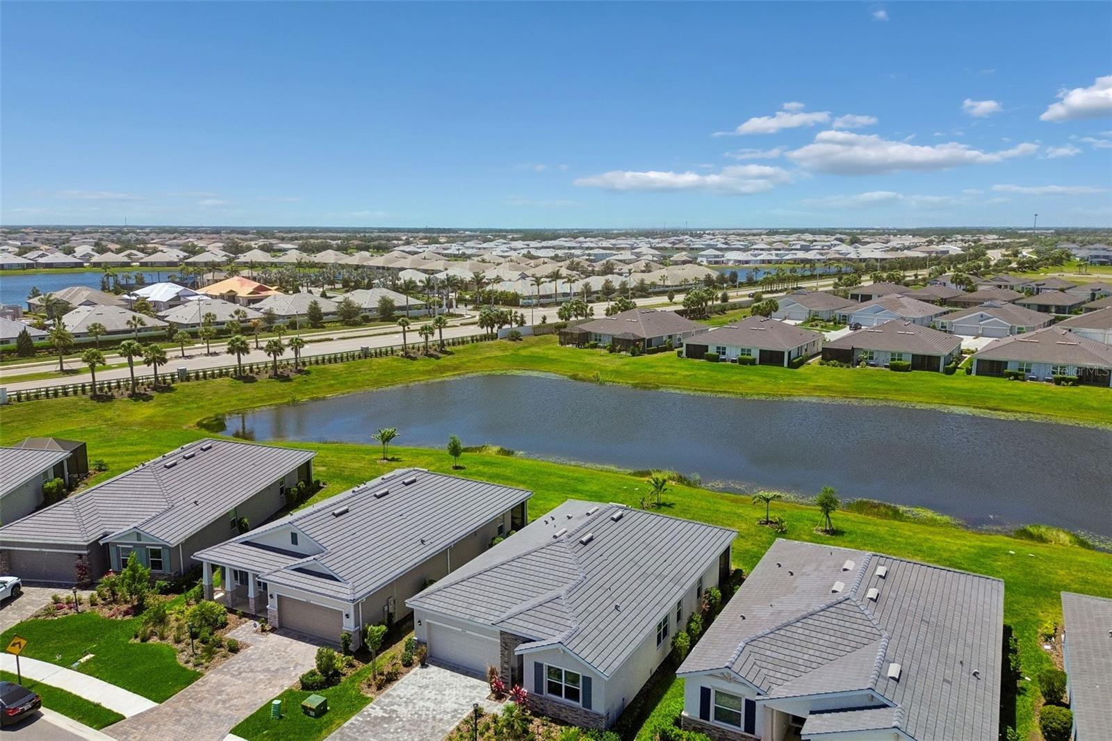 STAR FARMS AT LAKEWOOD RANCH - Residential