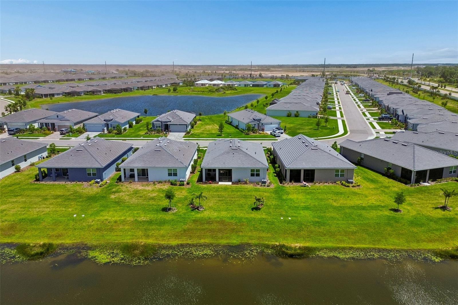 STAR FARMS AT LAKEWOOD RANCH - Residential