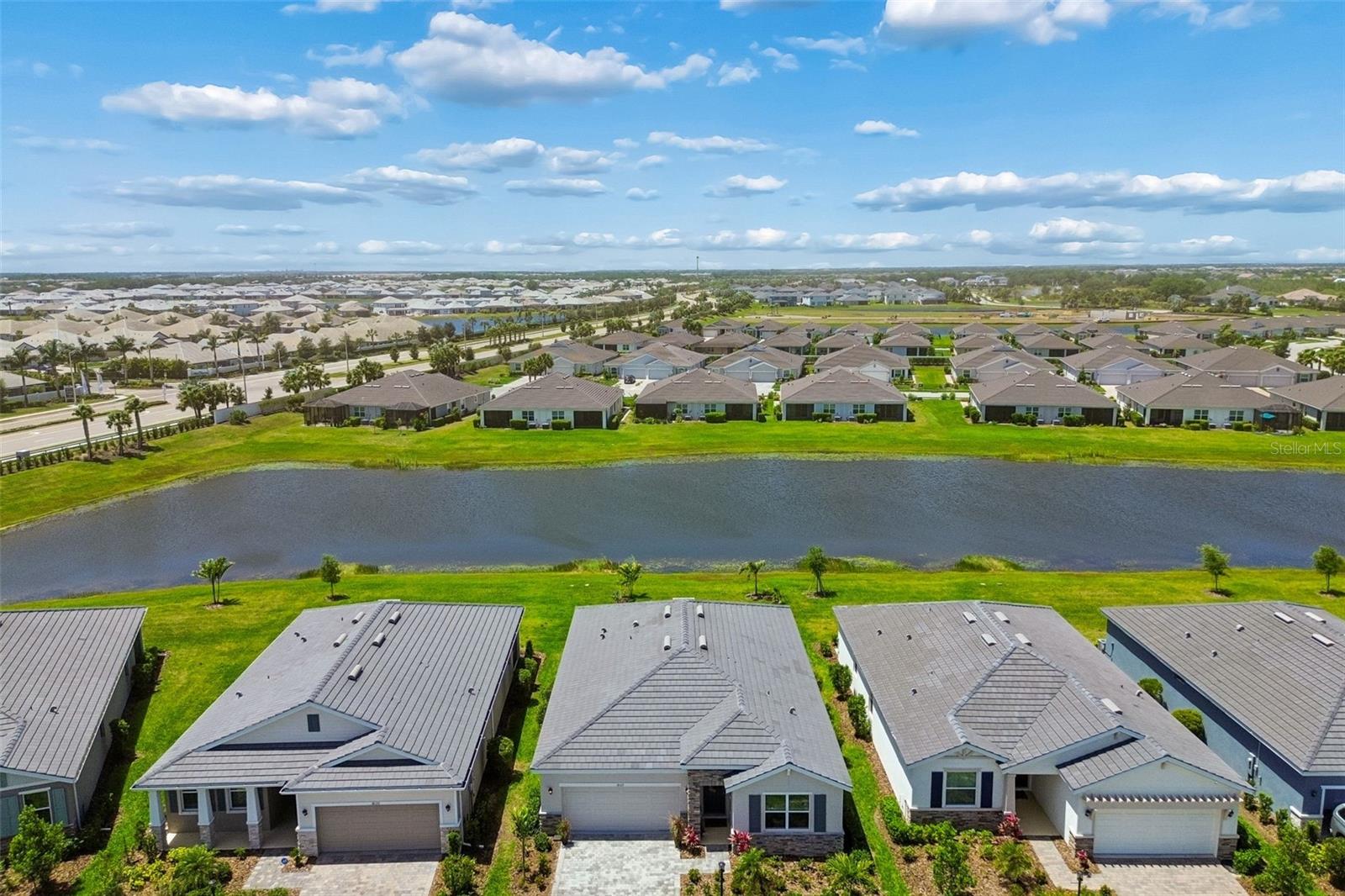 STAR FARMS AT LAKEWOOD RANCH - Residential