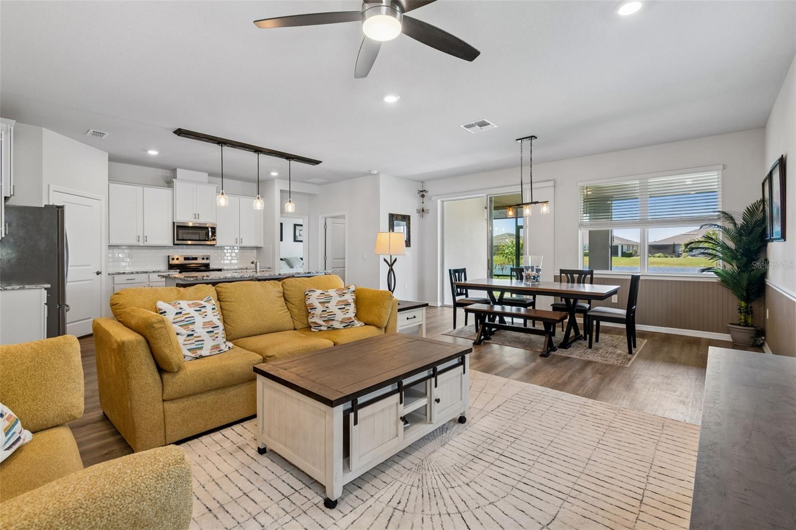 STAR FARMS AT LAKEWOOD RANCH - Residential