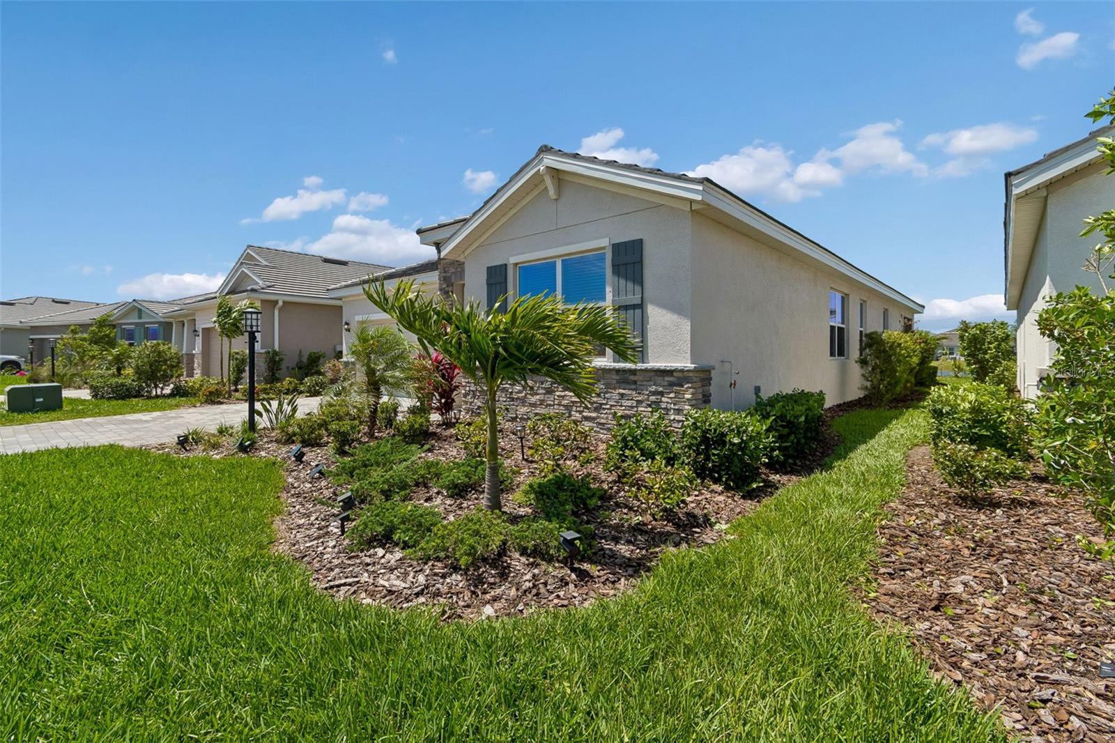 STAR FARMS AT LAKEWOOD RANCH - Residential