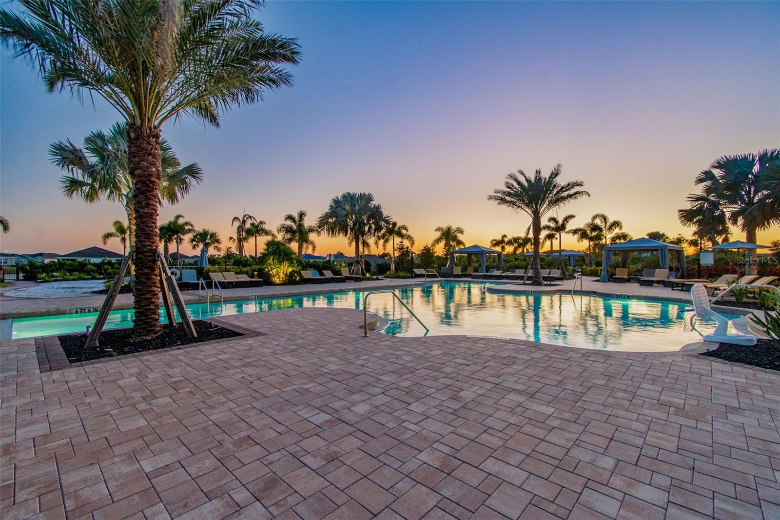 STAR FARMS AT LAKEWOOD RANCH - Residential
