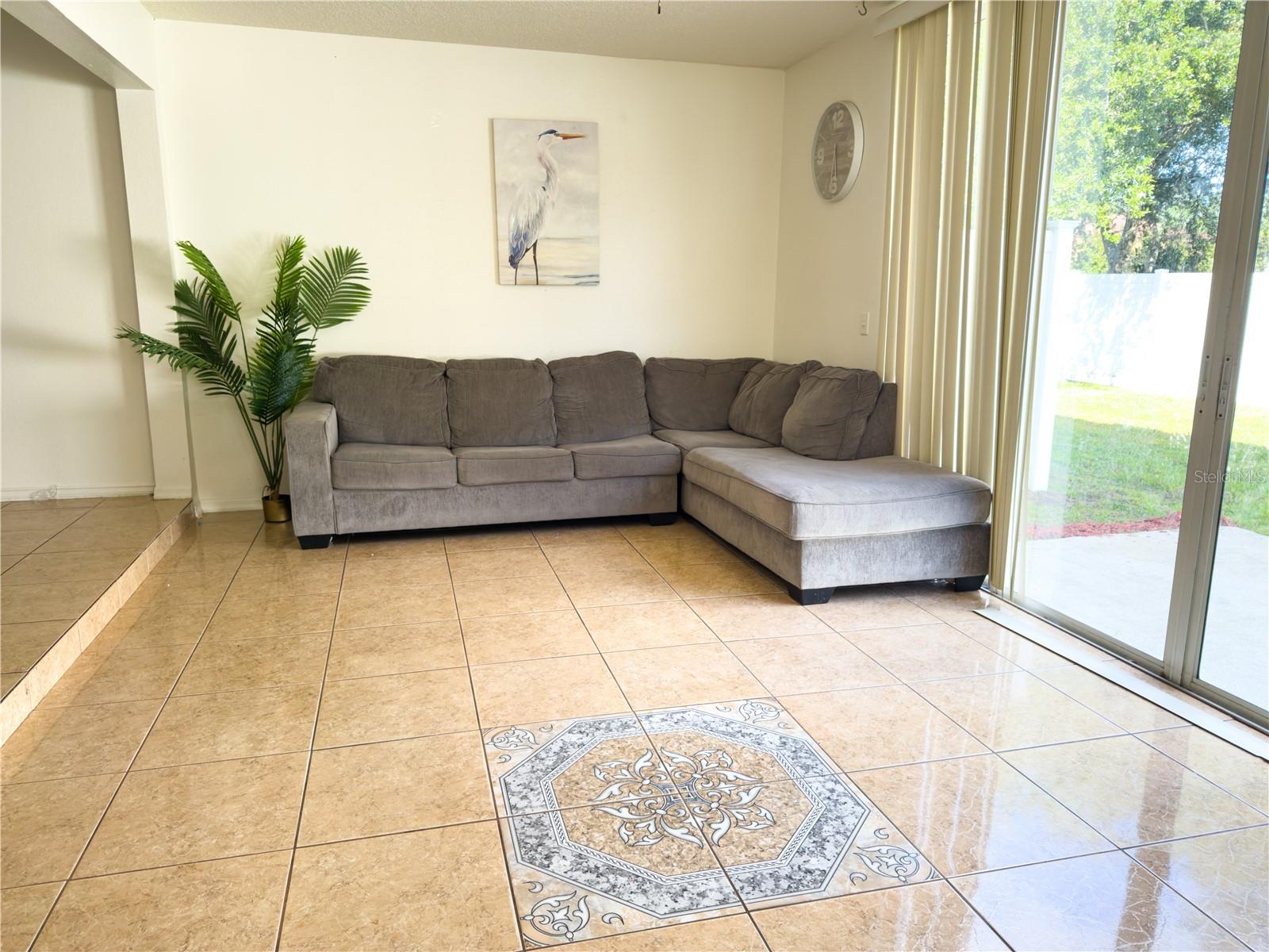 ISLAND CLUB WEST PH 02 - Residential