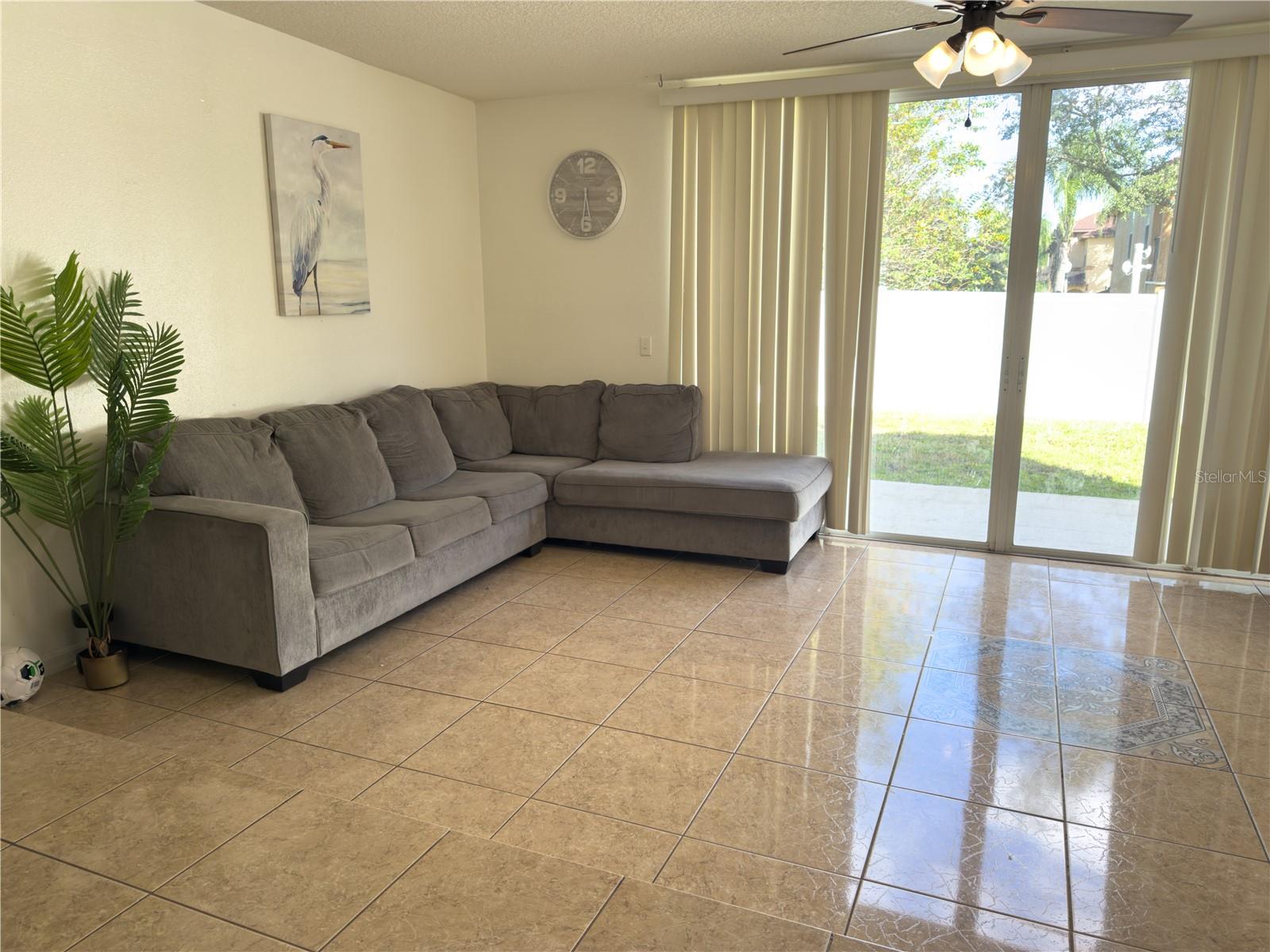 ISLAND CLUB WEST PH 02 - Residential