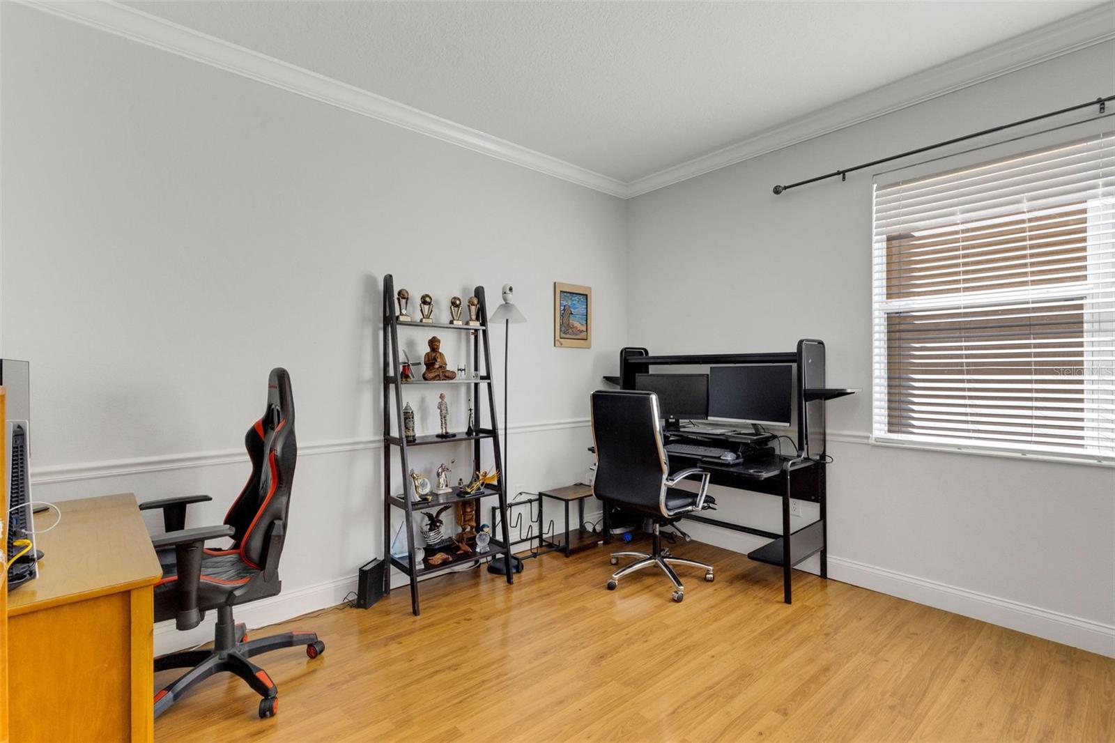 THOMAS TWNHMS - Residential