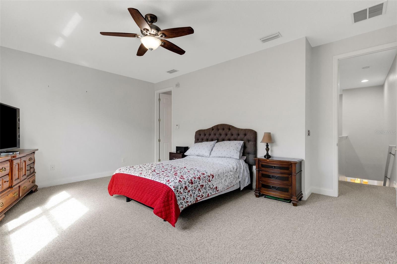 THOMAS TWNHMS - Residential