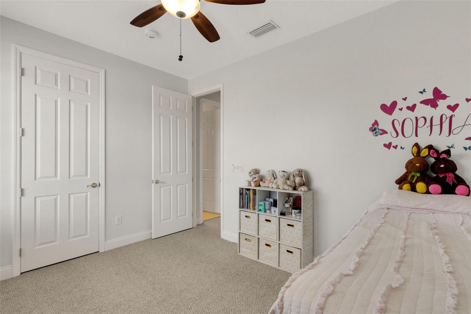 THOMAS TWNHMS - Residential