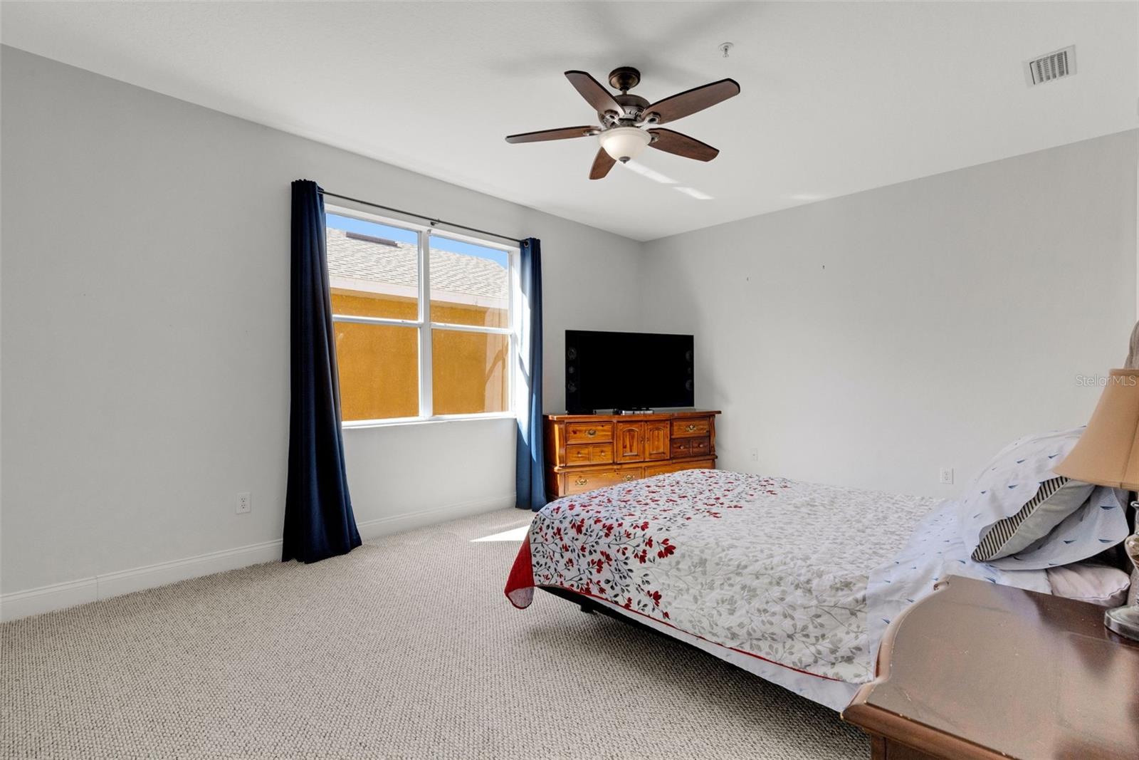 THOMAS TWNHMS - Residential