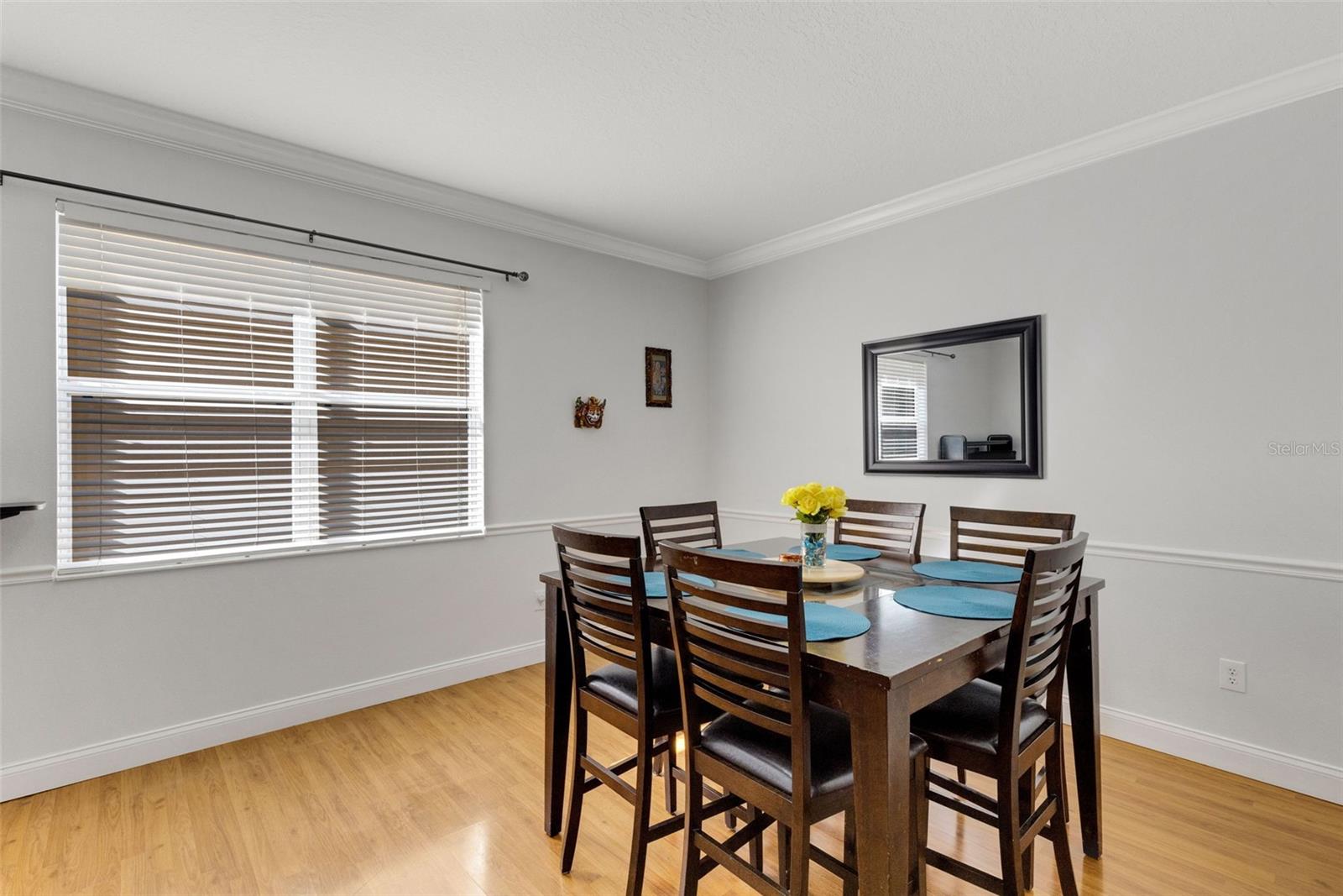 THOMAS TWNHMS - Residential